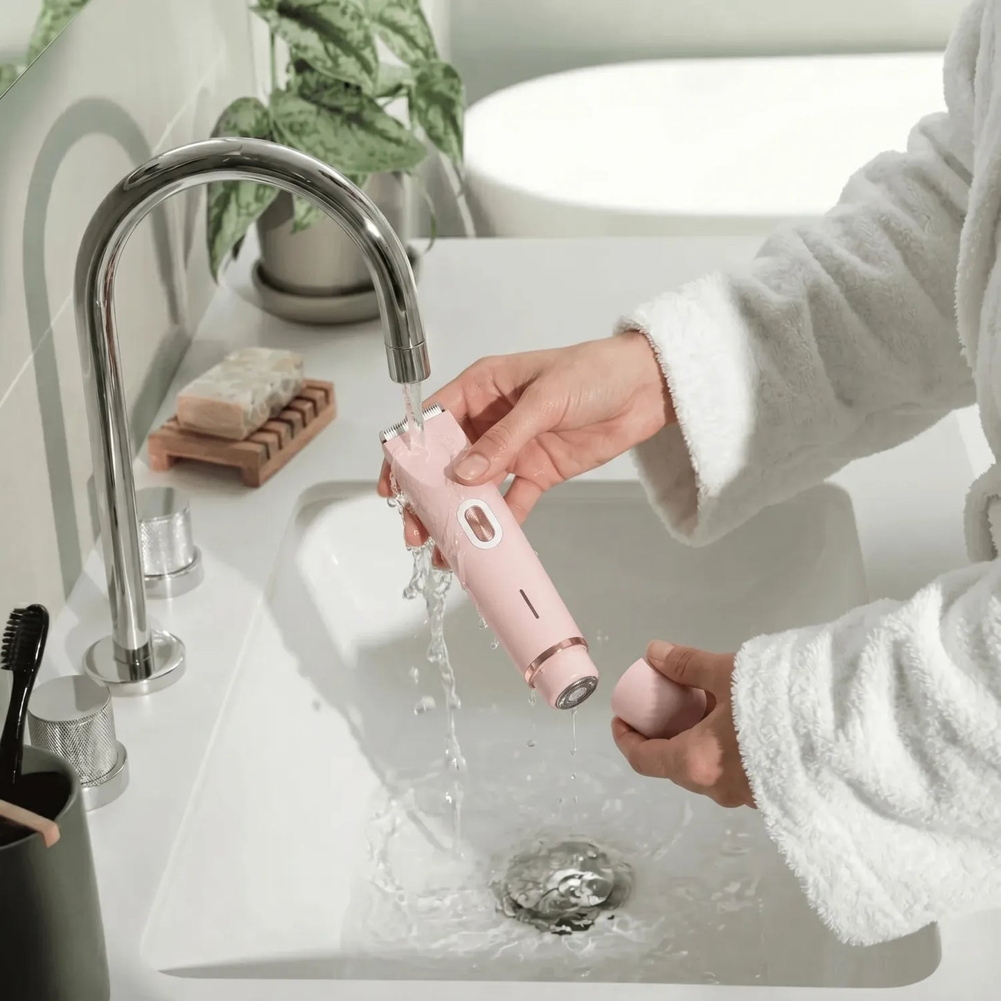 Shavea™ 2-in-1 Bikini & Body Hair Remover